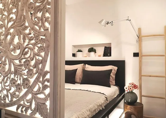 Simona's Old Town / Free Parking Апартаменты